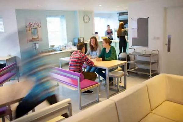 Kings Bournemouth, instalaciones en Bournemouth (10)