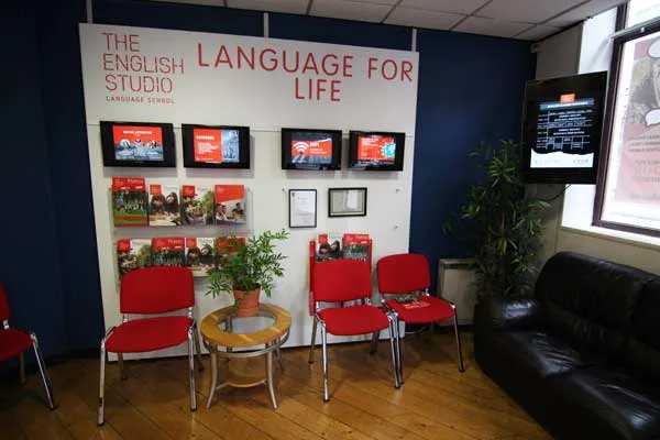 The English Studio, instalaciones en Dublín (1)