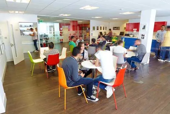 LILA, instalaciones en Liverpool (2)